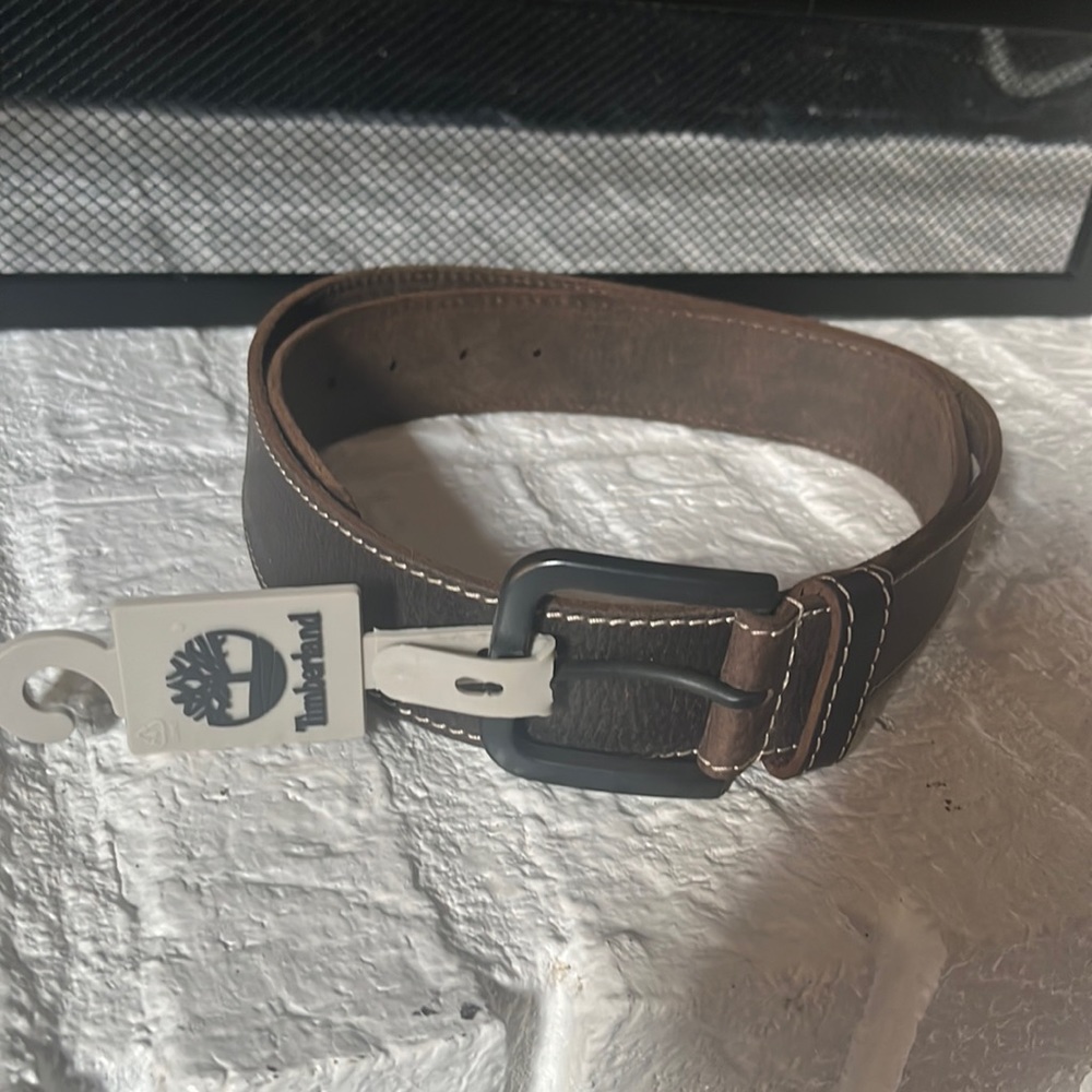 NWT Timberland Men’s Brown Genuine Leather Belt w/ Tan Stitching
